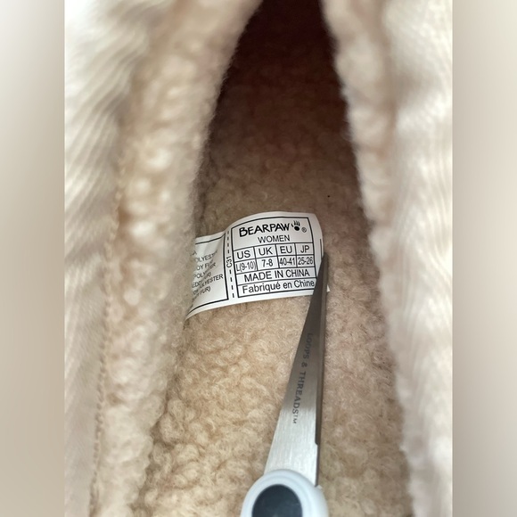 Bearpaw Cream Sherpa Slippers Womens size 10 Slip Comfort Shoes Slides - Picture 5 of 5